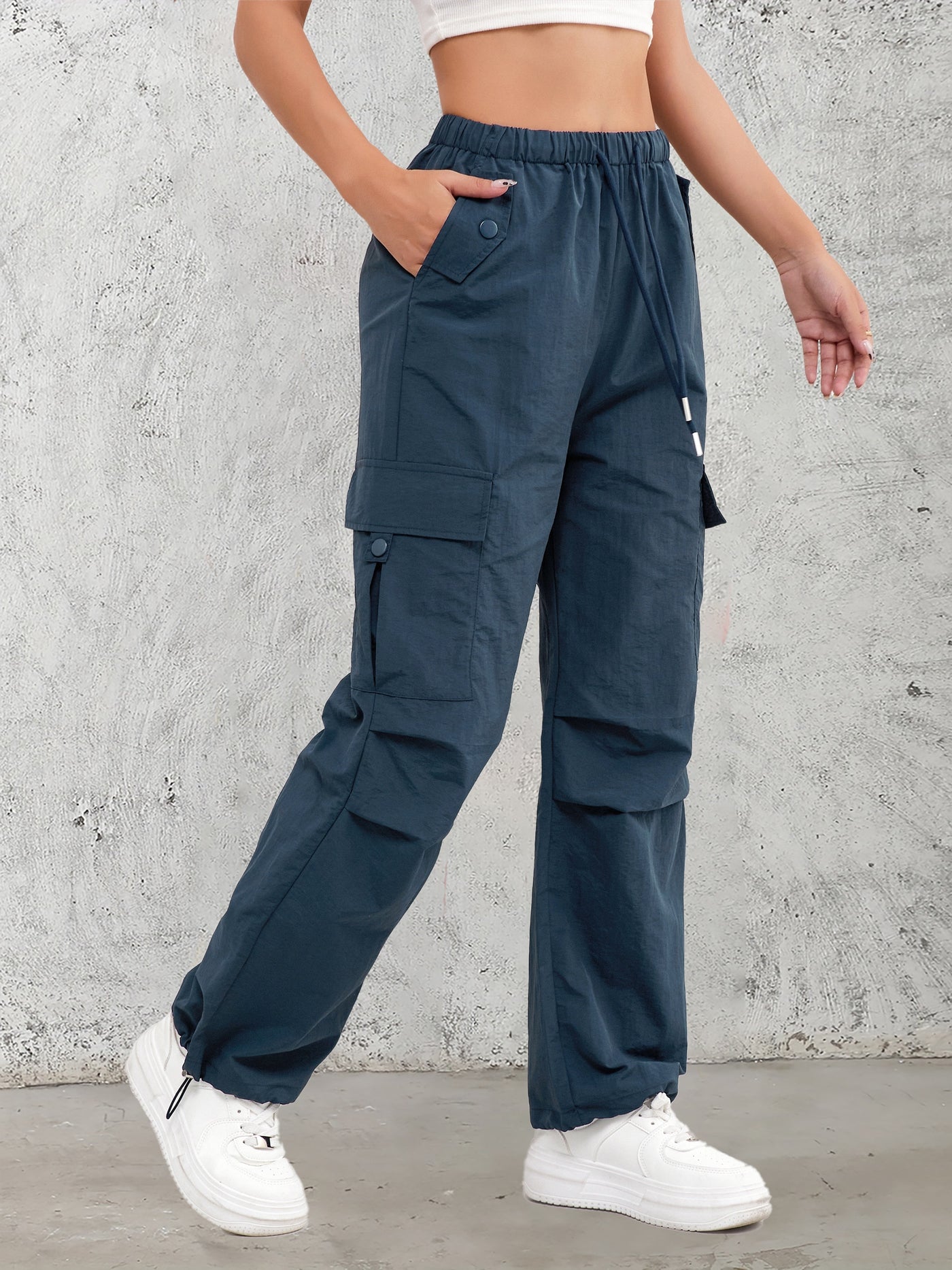 UrbanFlex מכנסי קארגו רחבים לנשים