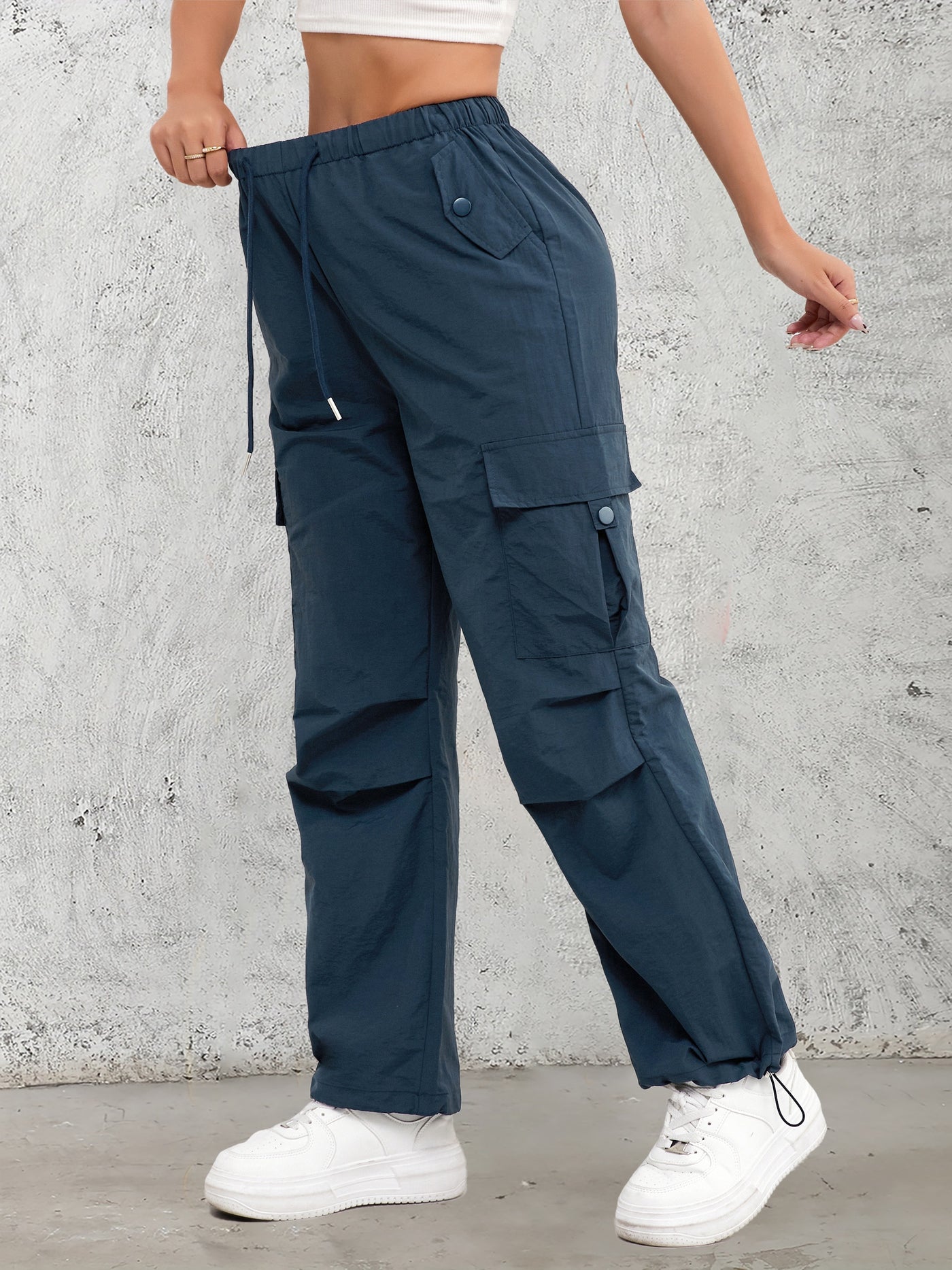 UrbanFlex מכנסי קארגו רחבים לנשים
